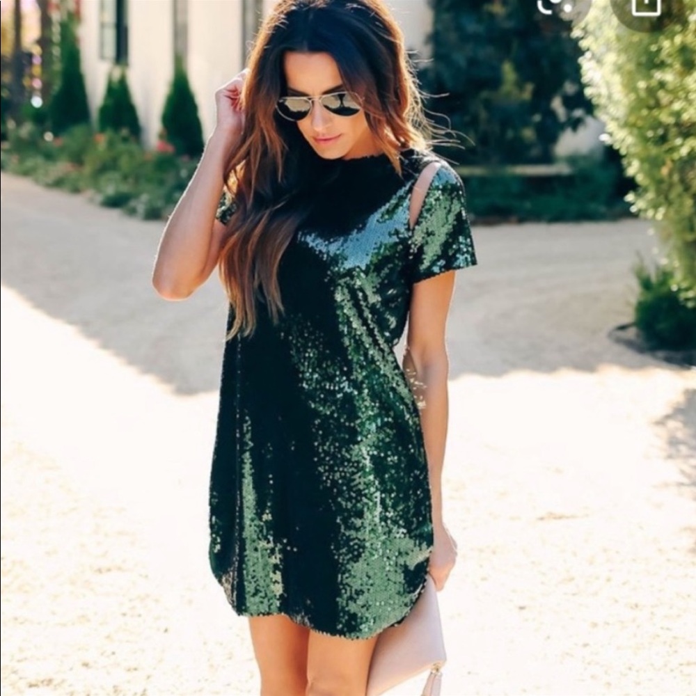 VICI exclusive Mini Dress (Green Sequin)